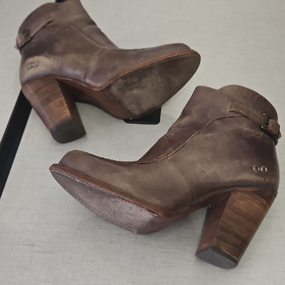 Bed Stu Distressed Brown Ankle Boots - Picture 4 of 8